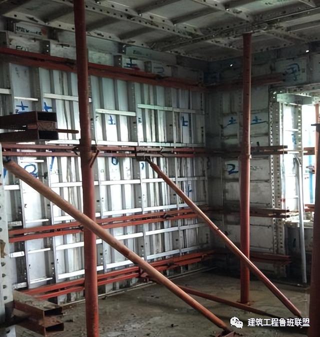 如何穿插提效縮短工期？中建項目示例（施工工藝程序簡單可快速施工縮短工期提前發(fā)揮工程效益）