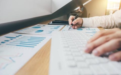 OA辦公管理軟件在企業(yè)中起到什么作用？（oa辦公系統(tǒng)的作用）