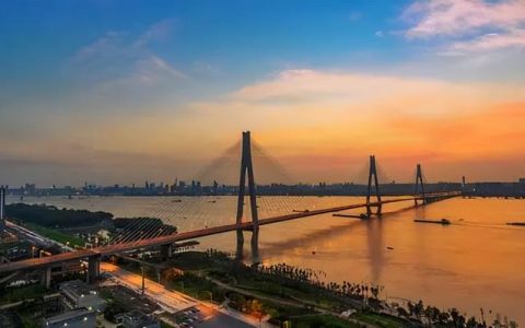 安全 – 如何全面加強工程質(zhì)量安全管理？（加強施工質(zhì)量和安全管理）