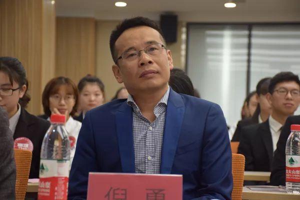 8支戰(zhàn)隊(duì)從這場(chǎng)5000人、750支隊(duì)伍的競(jìng)賽中脫穎而出，總決賽倒計(jì)時(shí)！（n支隊(duì)伍淘汰賽決出1234名）"