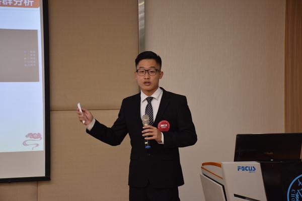 8支戰(zhàn)隊(duì)從這場(chǎng)5000人、750支隊(duì)伍的競(jìng)賽中脫穎而出，總決賽倒計(jì)時(shí)?。╪支隊(duì)伍淘汰賽決出1234名）"