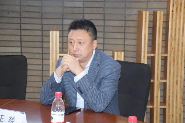 8支戰(zhàn)隊(duì)從這場(chǎng)5000人、750支隊(duì)伍的競(jìng)賽中脫穎而出，總決賽倒計(jì)時(shí)！（n支隊(duì)伍淘汰賽決出1234名）"