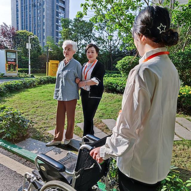 在家就能養(yǎng)老，是每個家庭的福音（在家里養(yǎng)老）