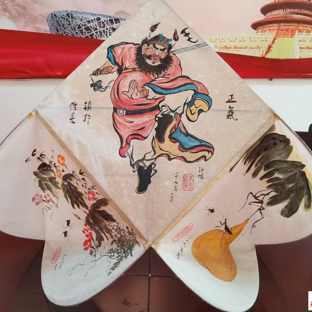 風(fēng)箏制作與放飛——長(zhǎng)壽路社區(qū)“非遺進(jìn)社區(qū)，文化共傳承”傳統(tǒng)技藝學(xué)堂活動(dòng)