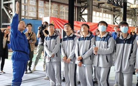 上海職校技能大賽新增機器人系統(tǒng)、網(wǎng)絡管理、建筑建模等項目（上海市工業(yè)技術學校工業(yè)機器人技術應用）