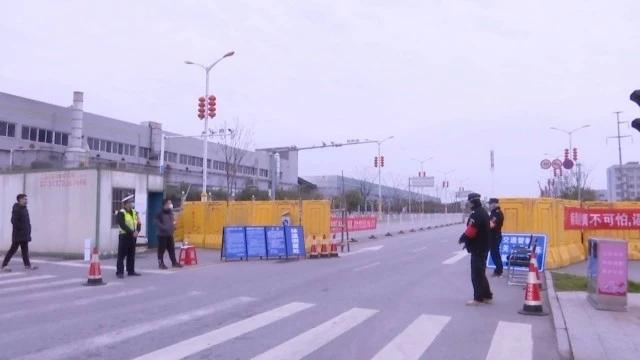 上饒：戰(zhàn)“疫”復(fù)工兩不誤 企業(yè)有序開展生產(chǎn)