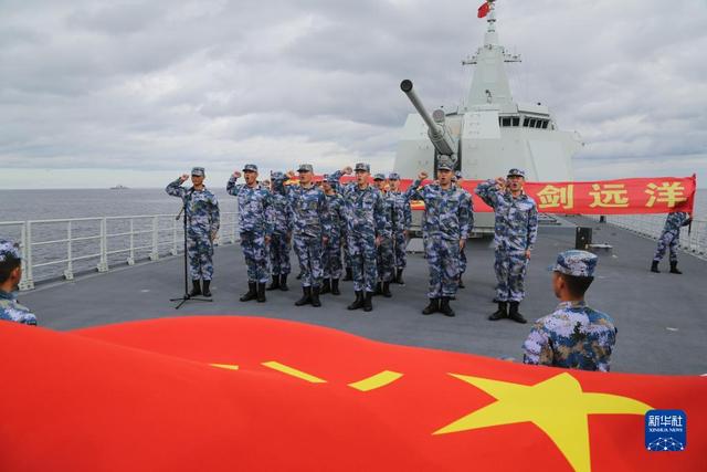 在習近平強軍思想指引下·我們在戰(zhàn)位報告｜劈波斬浪向深藍——來自海軍導彈驅逐艦南昌艦的報告